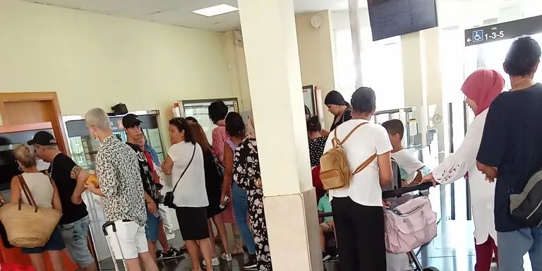 Primer dia de gratuïtat pels qui han comprat l’abonament gratuït de RENFE