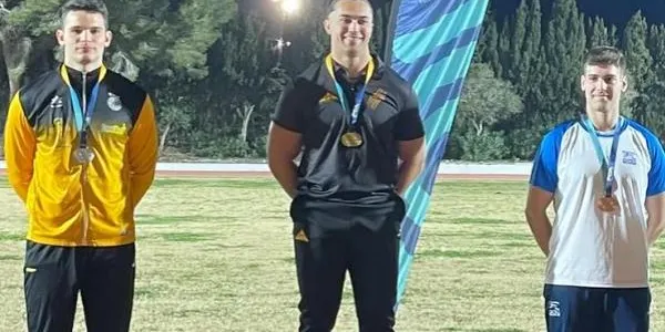 El torrenc Aaron Sola es penja l’or en el Campionat de Catalunya de Llançaments Llargs d’Hivern