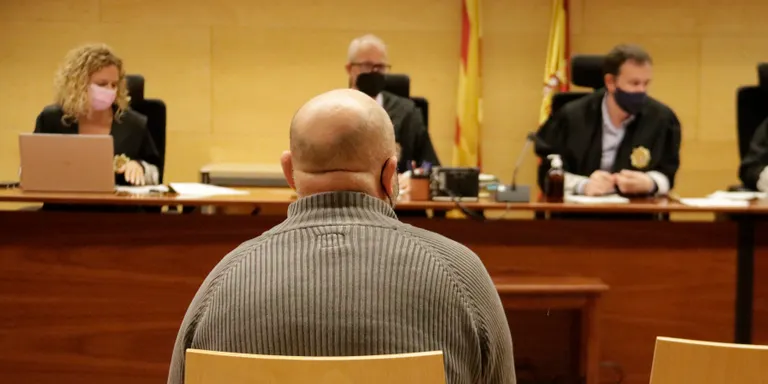 Condemnat per manipular un caixer de Lloret de Mar per clonar targetes