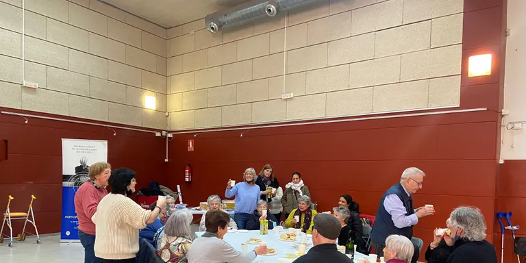 Radars recupera les trobades presencials amb un esmorzar a la Sala Municipal