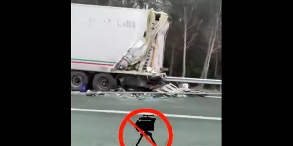 Un accident a l’AP-7 a l’altura d’Altafulla provoca retencions aquest dijous al matí a la via