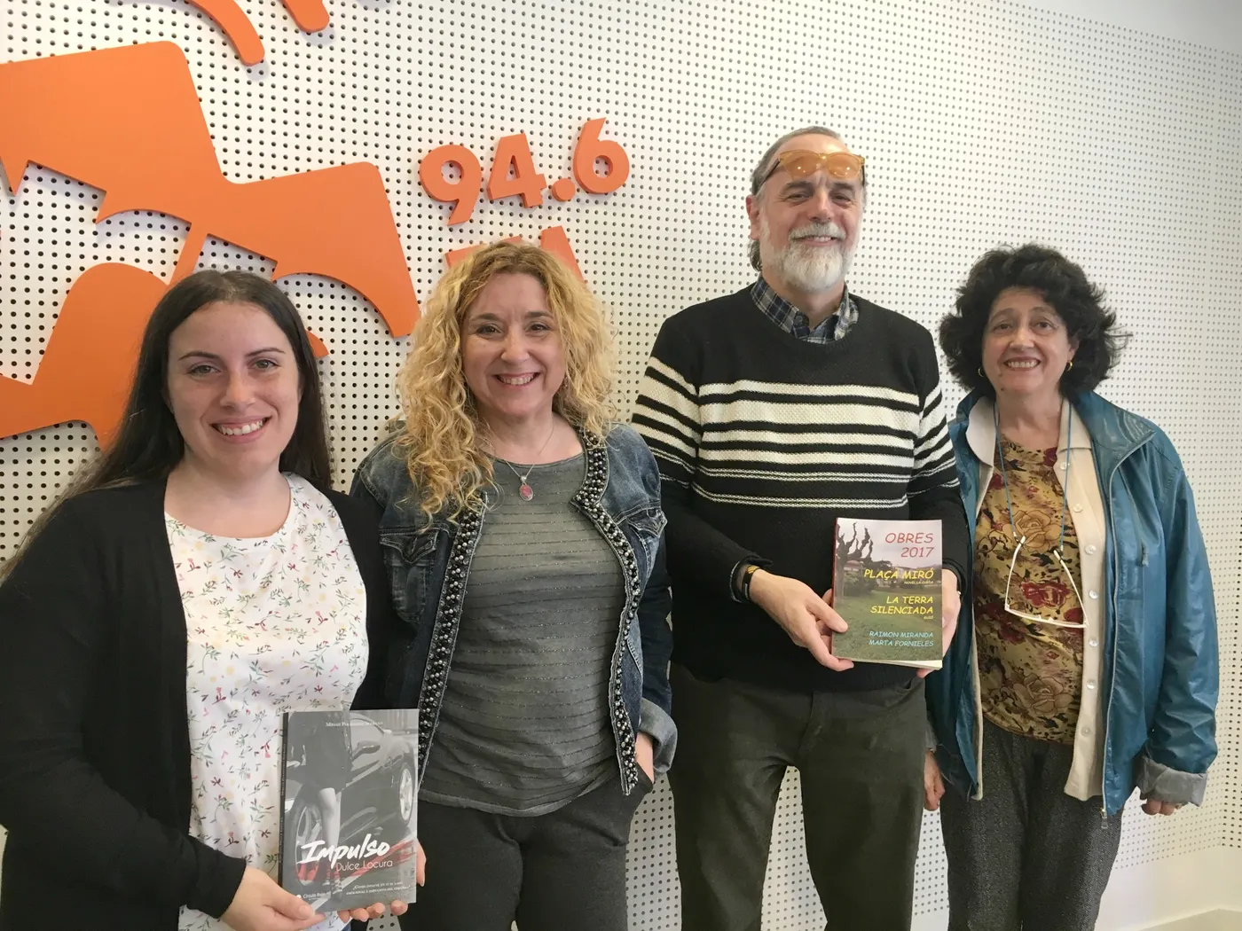 Autors i autores pinedencs presenten els seus llibres a Ràdio Pineda