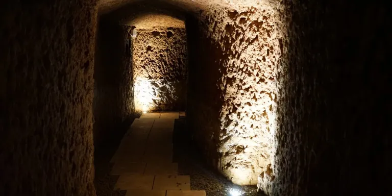 El refugi antiaeri de Les Escoles de Sant Just obre les portes amb visites aquest dissabte 17 d’octubre