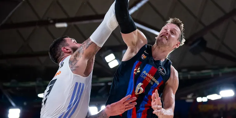 Triomf vital del Barça contra el Madrid (86-85) encarrilant el títol de lliga