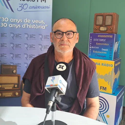 L'entrevista del 30/10/2026 Antonio Rosselló dona a la biblioteca 50 diaris històrics vinculats a Santa Bàrbara