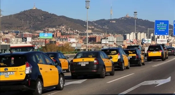 Els taxistes d’Arenys s’adhereixen a la vaga estatal d’avui