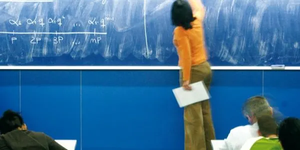 La URV contractarà 50 investigadors predoctorals internacionals