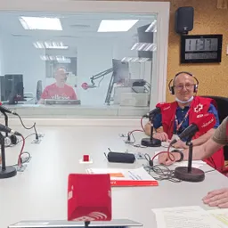 #1253 - Creu Roja: Casals d'estiu, per nouvinguts i voluntariats - episode art