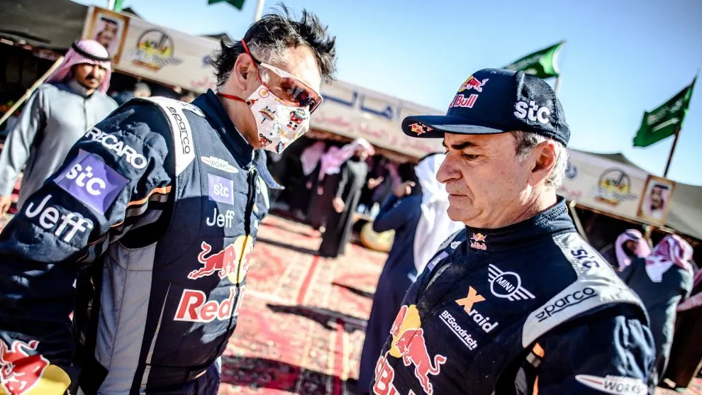 Lucas Cruz i Carlos Sainz acaben la vuitena etapa del Dakar en segona posició