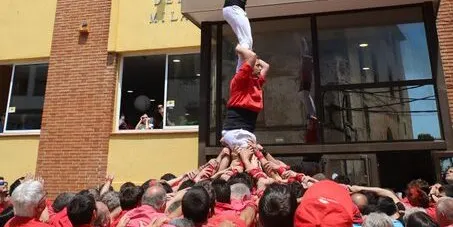 La Colla Joves estrena el pilar de 6 a El Milà