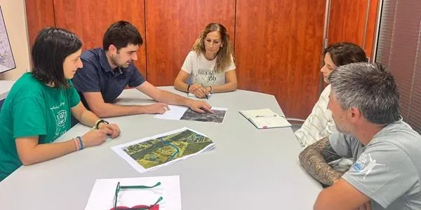 L'Ajuntament d'Altafulla es reuneix amb tècnics d'Adif i l'ACA per valorar l'ampliació del túnel de desguàs de la riera