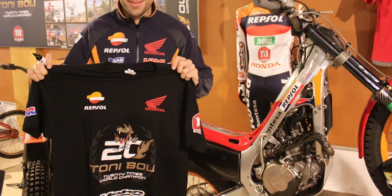 El Museu de la Moto de Bassella estrena una exposició dedicada a Toni Bou