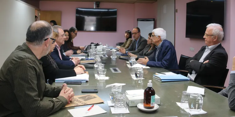 Salut i Metges de Catalunya busquen l'encaix jurídic per a millores organitzatives i s'emplacen a una reunió dilluns