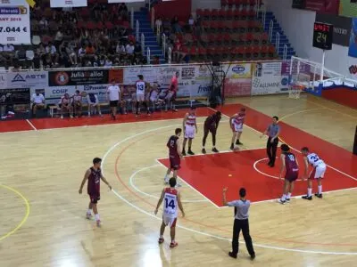 El CB Valls es creix davant tot un Força Lleida de LEB Or (69-78)