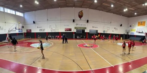 El Cadet femení del CB Altafulla es queda a les portes de batre al Reus Deportiu ‘Blanc’ i empatar-lo en el lideratge (50-48)