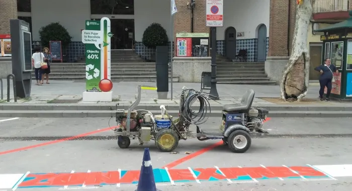 Els paradistes del Mercat Municipal veuen amb bons ulls la nova zona vermella