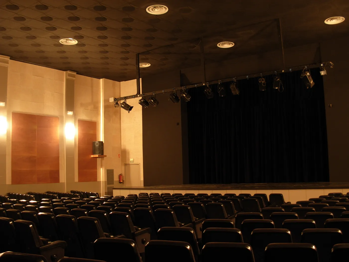 El grup de teatre Les Meliets posa en escena 'El passat... és present'