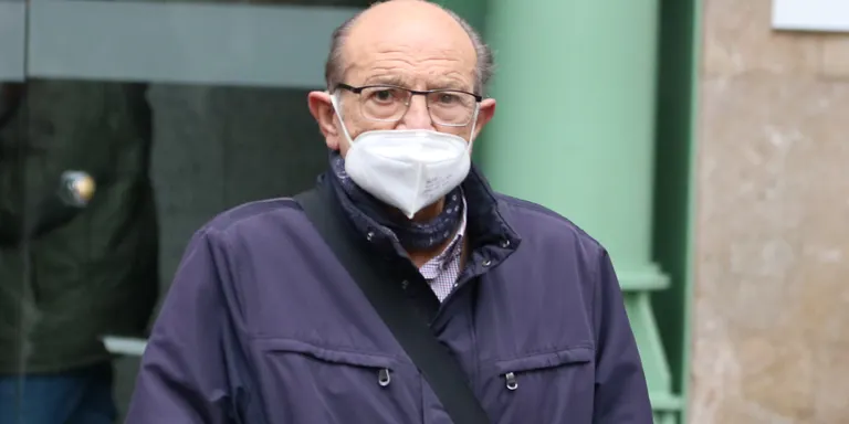 Des d'avui és obligatori l'ús de la mascareta en centres sanitaris