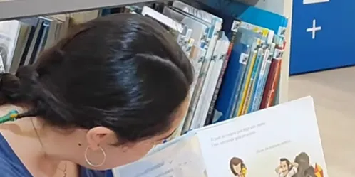 La Biblioteca de Baix a Mar acull l'activitat ‘Contes de Mar’