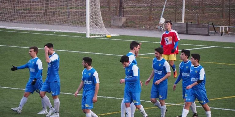 Les lligues territorials de futbol finalitzen amb els partits La Seu-Bellcairenc i Organyà-Solsona