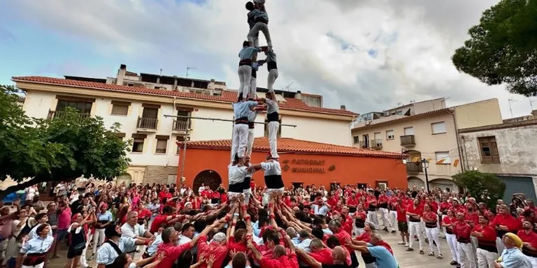 Els Nois de la Torre fan una diada completa de 7 a Roda de Berà