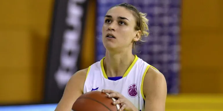 Ariadna Pujol clou una etapa de quasi sis anys com a jugadora del Cadí La Seu