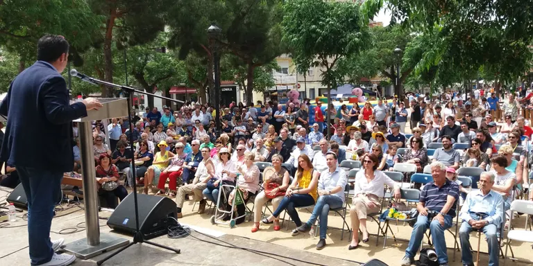 EnMarxa es presenta en un acte públic a la Plaça de les Mèlies