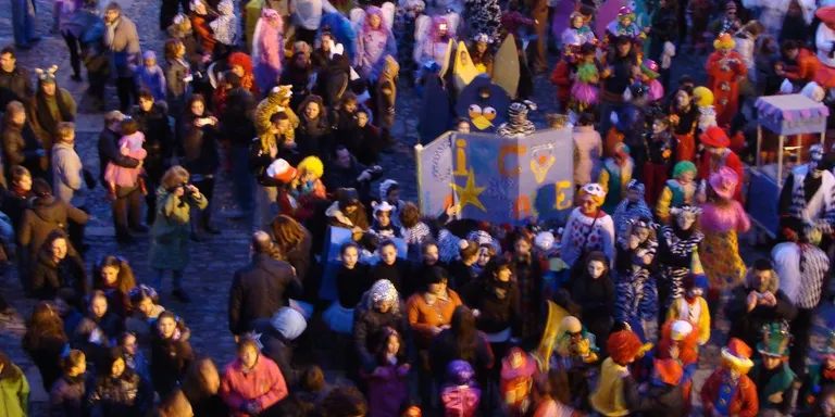 Rua de carnaval multitudinària a la Seu d'Urgell