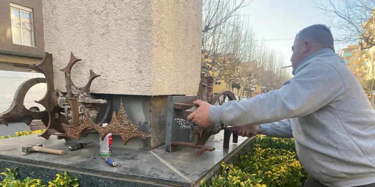 L’Ajuntament de Cambrils comença els treballs de restauració del monument a Antoni de Gimbernat