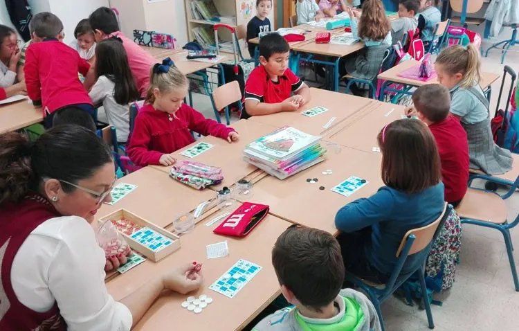 Juan Carlos Alcaide, director del colegio Coca de la Piñera, explica en COPE Utrera el proyecto de voluntariado