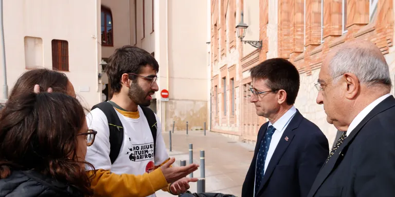 Aturem Hard Rock i el SEPC demanen a la URV que no es posicioni a favor del macroprojecte d'oci i casinos