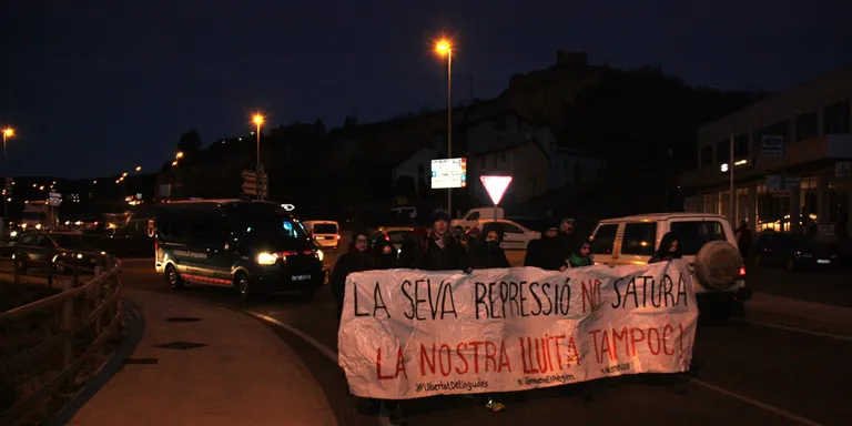 Caminada reivindicativa a l'N-260 a la Seu contra el judici a l'1-O
