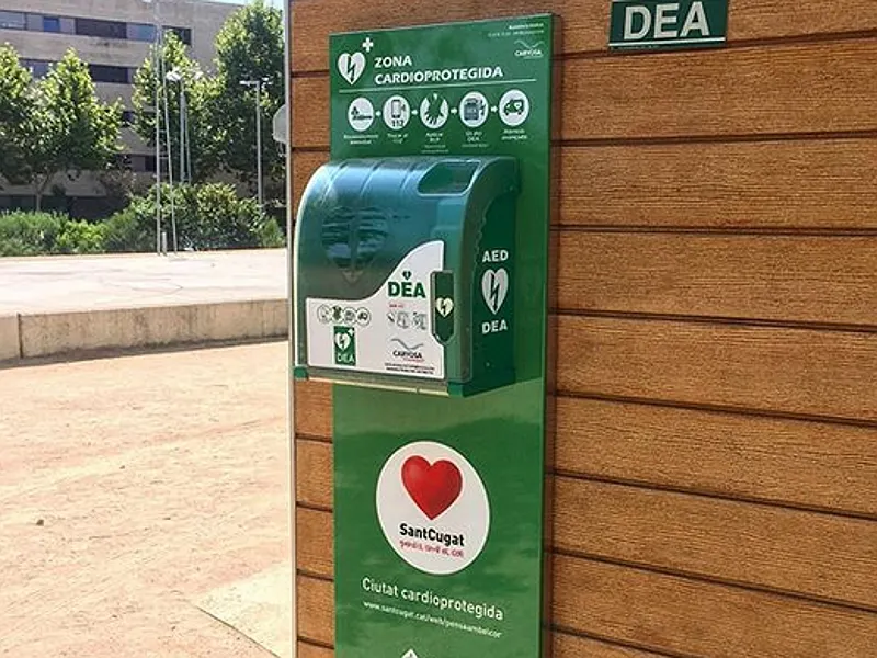 Un dels DEA instal·lats a Sant Cugat / foto: @caryosa_cardioproteccion