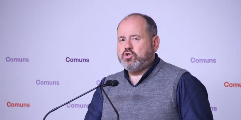 Els comuns reclamen al PSC que descarti un possible pacte amb Junts