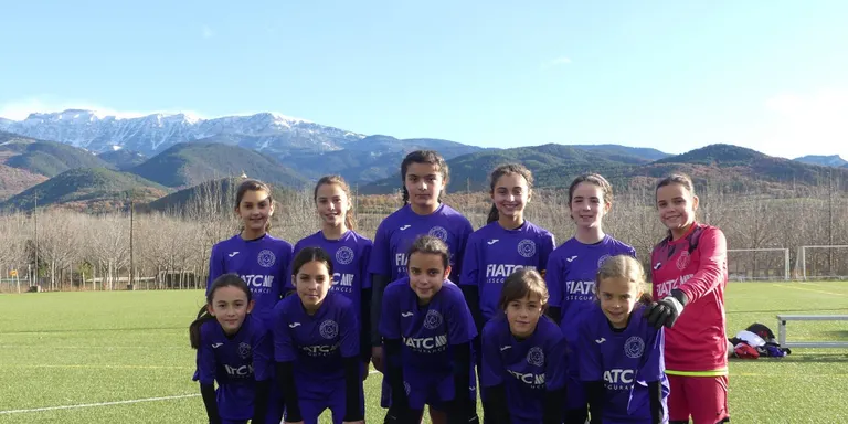 El Futbol Club Pirineus estrena el seu equip aleví femení