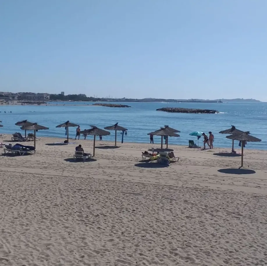 L’Ajuntament de Cambrils treu la licitació dels serveis de temporada de les platges del municipi