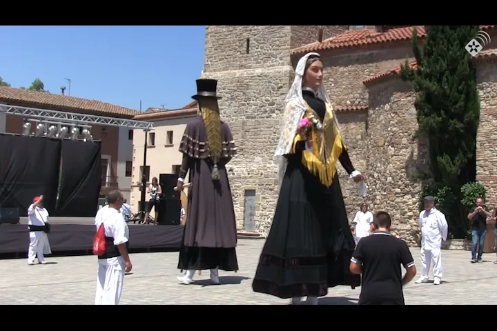 Calorosa ballada dels Gegants per Sant Pere