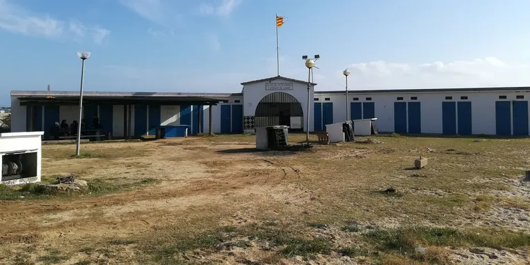 Crida per netejar la platja de l’Espigó de Garbí