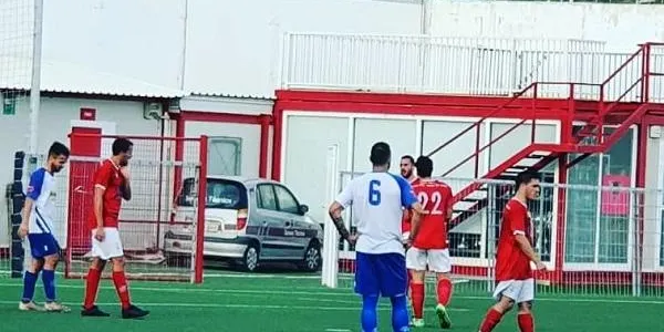 El Roda de Barà s’enfonsa a la segona part i cau davant la Sénia (3-5)