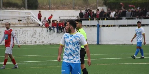 La Torre perd davant el Vendrell i alimenta les esperances del Roda (0-1)
