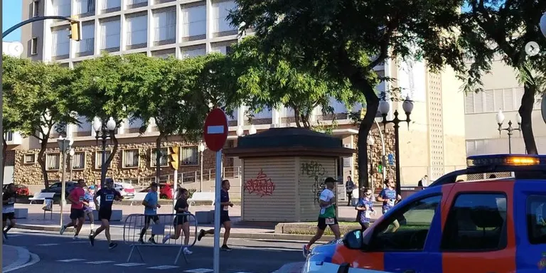 L’Associació de Voluntaris de Protecció Civil de Constantí col·labora en tasques de suport a la Mitja Marató de Tarragona
