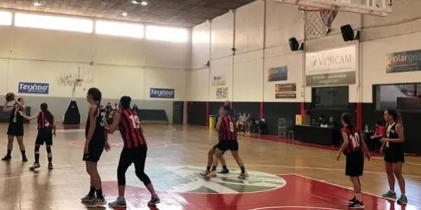 El primer equip femení del CB Altafulla – BBG s’estrena amb derrota a la pista del Reus Deportiu (45-36)