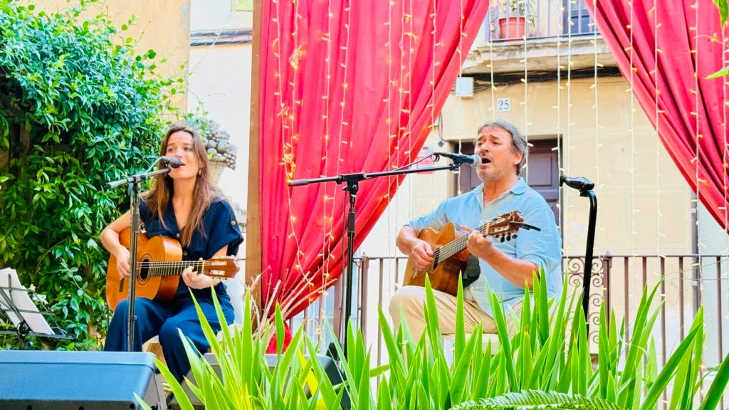 Concert de Judit Neddermann i Enric Nedderman, al Jardí de Can Sust