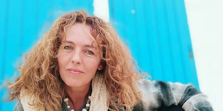 Marta Monràs ens ha parlat sobre joies amb ceràmica natural