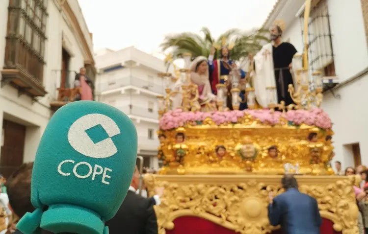 'En transistor cofrade' ha llevado a los oyentes todos los sonidos de la Semana Santa