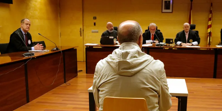 Condemnat a 6 anys i mig de presó per abusar sexualment de tres menors amb discapacitat a Olot