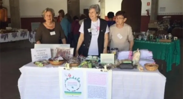 L'associació també fa diversos mercats solidaris durant l'any