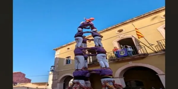 Els Castellers d’Altafulla descarreguen el primer castell de 7 de la temporada