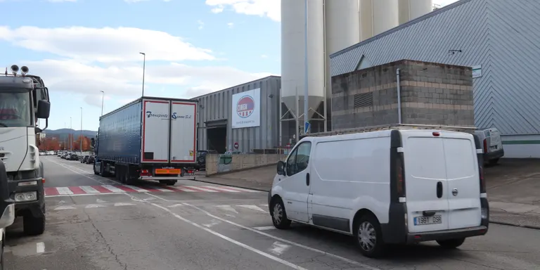 Riudellots vincula l’elevat consum d’aigua amb el polígon i demana a l’ACA diferenciar-lo del domèstic