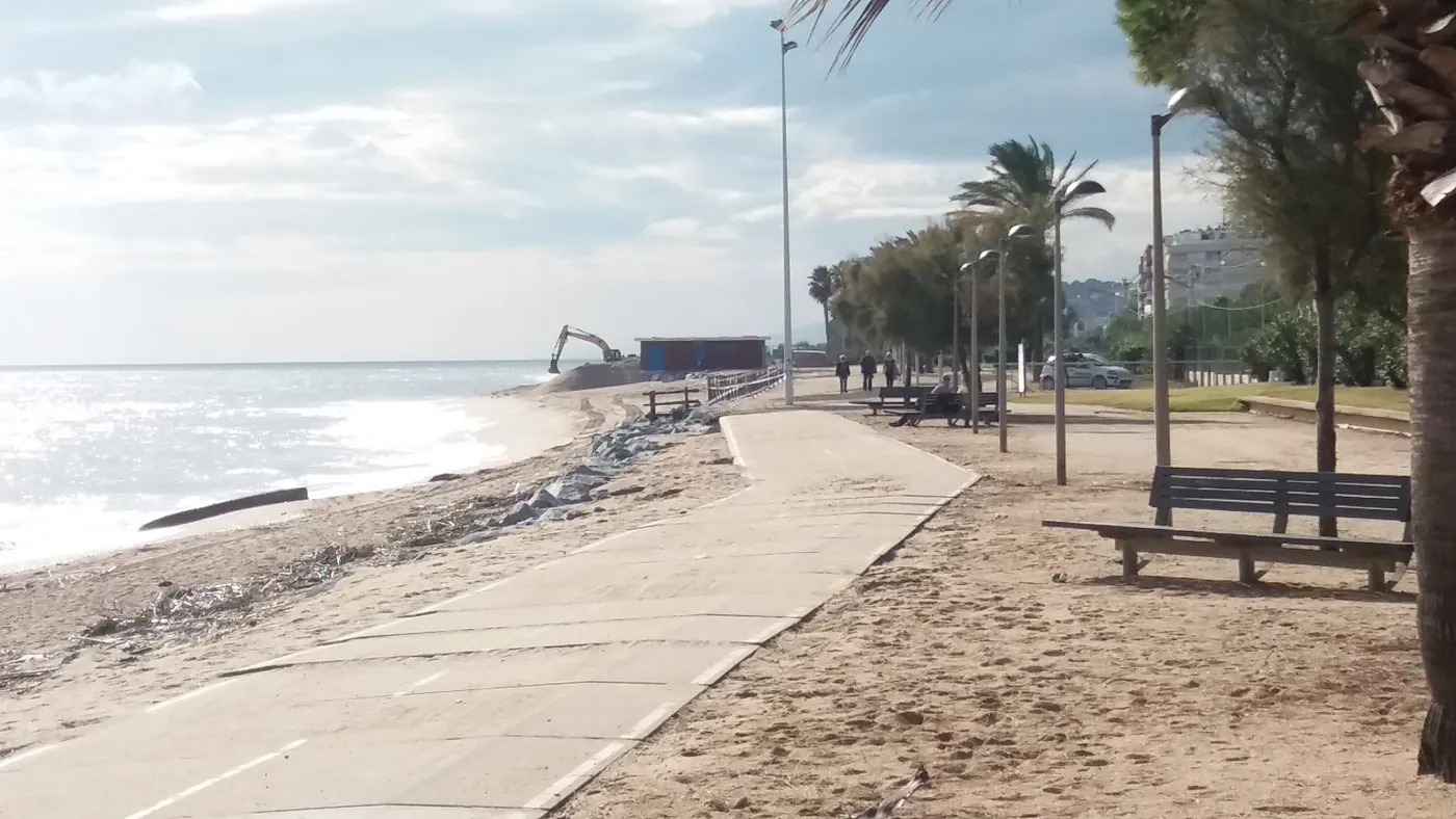 La meitat de les platges del Maresme guanyen sorra, mentre que l'altre meitat la perd